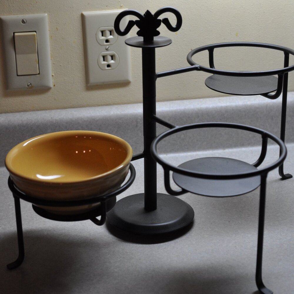 Longaberger Wrought iron Swivel cady